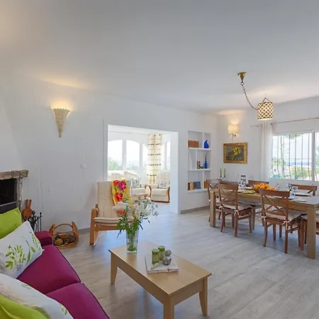 Guzman - Milou Villa